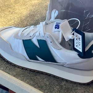 New Balance 237 grey and green